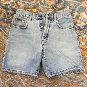 Calvin Klein Jeans light wash denim shorts (size 5)